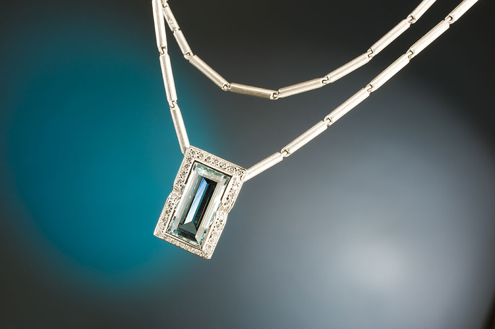 Esterstyl - Přívěsek s akvamarínem a diamanty
