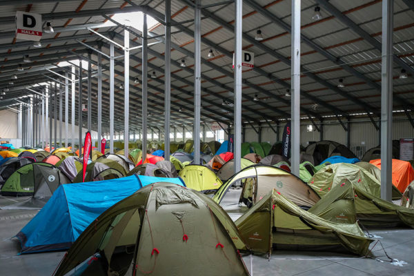 V pražských Letňanech vypukl už 20. ročník téměř tříměsíční Výstavy stanů a vybavení do přírody. Foto: www.pixpo.cz