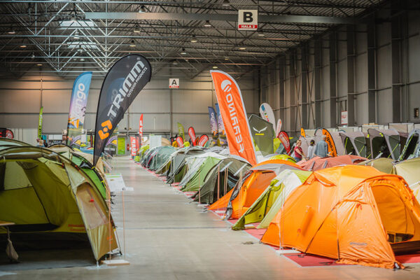 Výstava stanů vás vybaví na turistiku, sport, do kempu i na dovolenou (Foto: www.4camping.cz)